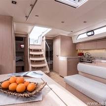 Beneteau Oceanis 51.1