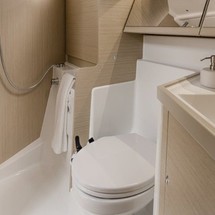 Fountaine Pajot Astréa 42