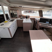 Fountaine Pajot Astréa 42