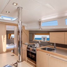 Beneteau Oceanis 35