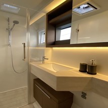 Lagoon 50