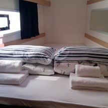 Fountaine Pajot Lucia 40