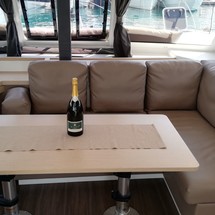 Fountaine Pajot Lucia 40