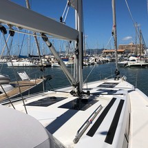Hanse 548
