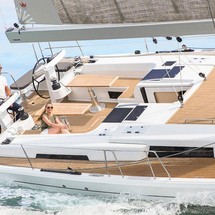 Hanse 548
