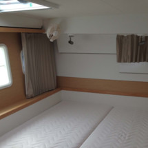 Lagoon 400