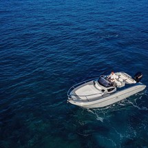 Pro-line 24 walkaround cuddy