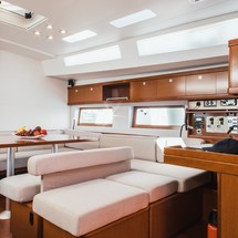 Beneteau Oceanis 55