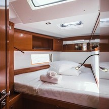 Beneteau Oceanis 55