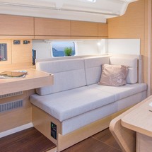 Hanse 418