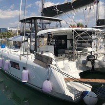 Lagoon 42