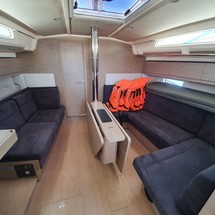 Hanse 418