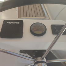 Dufour 390
