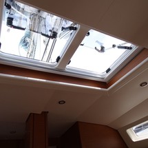 Jeanneau 54