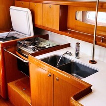 Beneteau Oceanis 43