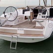 Dufour 382
