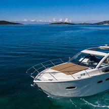 Sealine SC 35