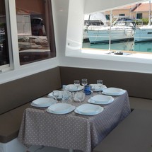 Lagoon 400 S2