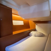 Beneteau Oceanis 51.1