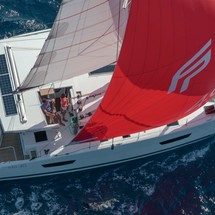 Fountaine Pajot Lucia 40