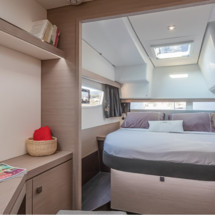 Fountaine Pajot Lucia 40