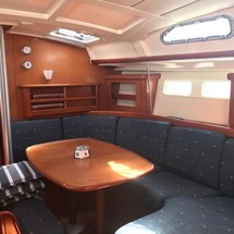 Beneteau Oceanis Clipper 423