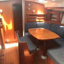 Beneteau Oceanis Clipper 423