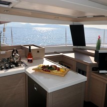 Fountaine Pajot Astréa 42