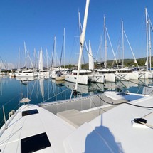 Fountaine Pajot Astréa 42