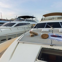 Ferretti 225