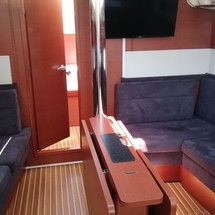 Hanse 418