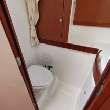 Beneteau Oceanis 43