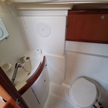 Beneteau Oceanis 43