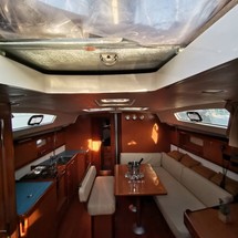 Beneteau Oceanis 43