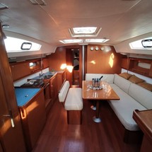 Beneteau Oceanis 43