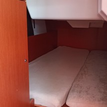 Beneteau Oceanis 38.1