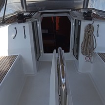 Beneteau Oceanis 38.1
