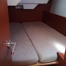 Beneteau Oceanis 38.1