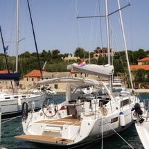 Beneteau Oceanis 41.1