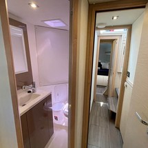 Fountaine Pajot Lucia 40