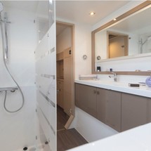 Fountaine Pajot Astréa 42