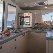 Fountaine Pajot Astréa 42