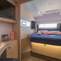 Fountaine Pajot Astréa 42