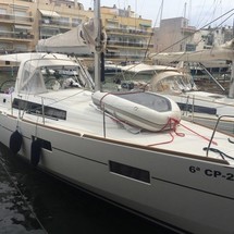 Beneteau Oceanis 38