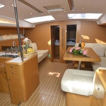 Jeanneau 53