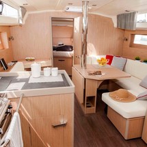 Beneteau Oceanis 41.1