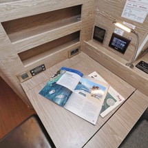 Hanse 548