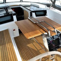 Hanse 418