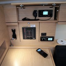 Hanse 418