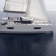 Fountaine Pajot Astréa 42